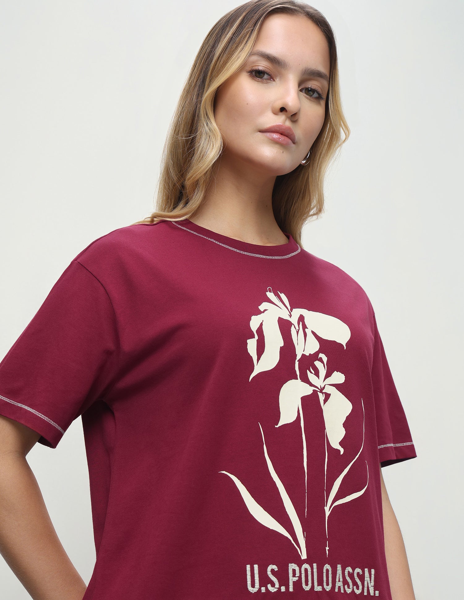 Floral Brand Embroidered Boyfriend Fit T-Shirt Maroon - U.S. Polo Assn. India | Large