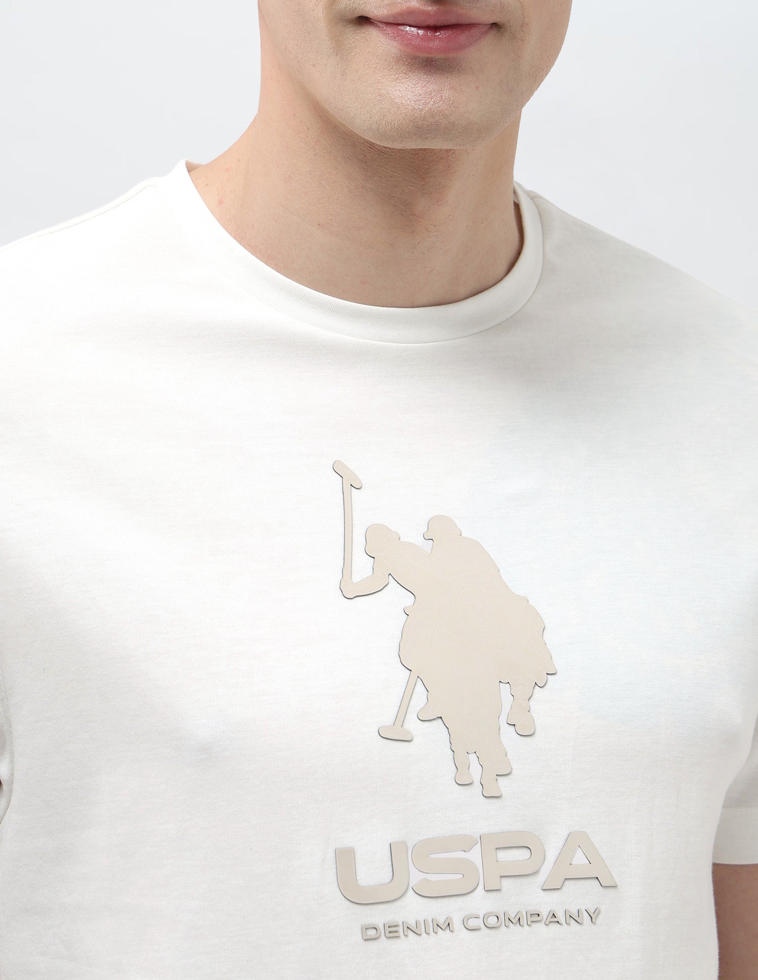 Black & Gold Brand Embossed Slim Fit T-Shirt Ivory - U.S. Polo Assn. India | Large