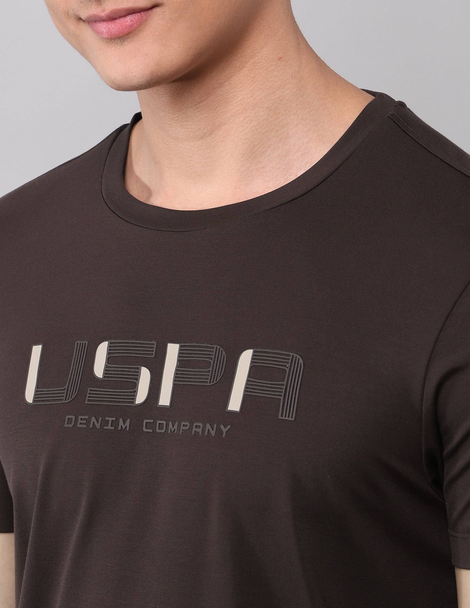 Brand Embossed Muscle Fit T-Shirt Dark Brown - U.S. Polo Assn. India | Large