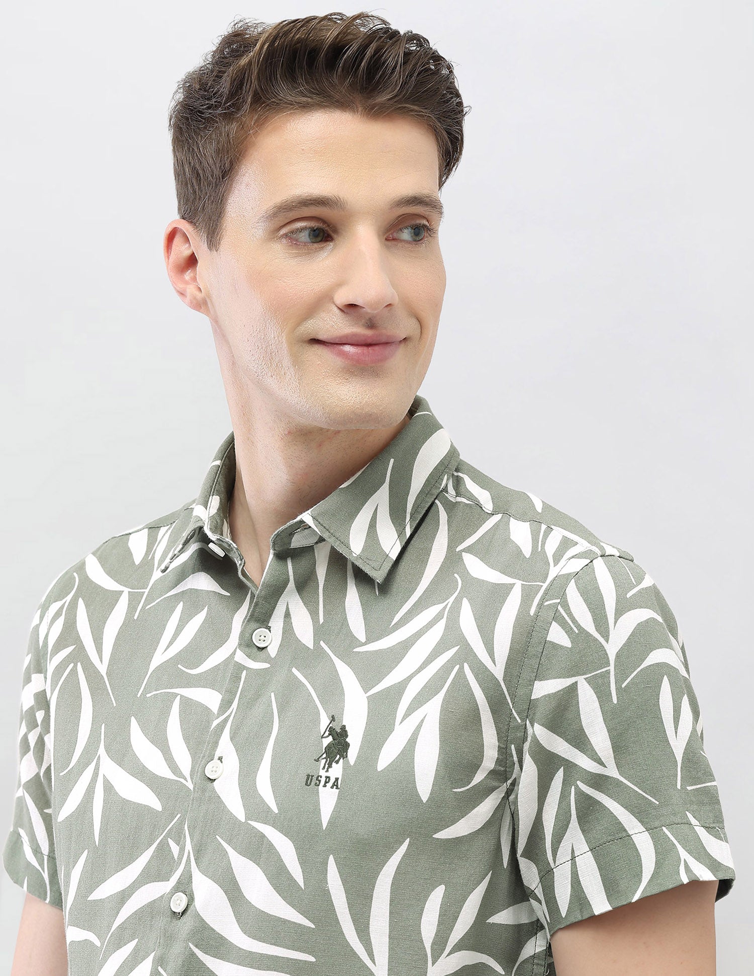 Tropical Printed Motel On The Coast Shirt Light Green - U.S. Polo Assn. India | Large