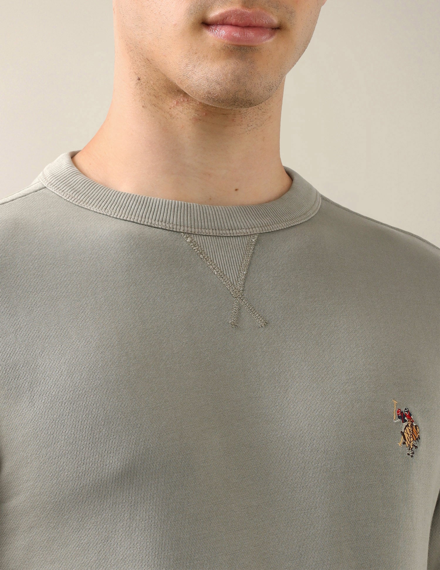 Solid Regular Fit Sweatshirt Olive - U.S. Polo Assn. India | Large