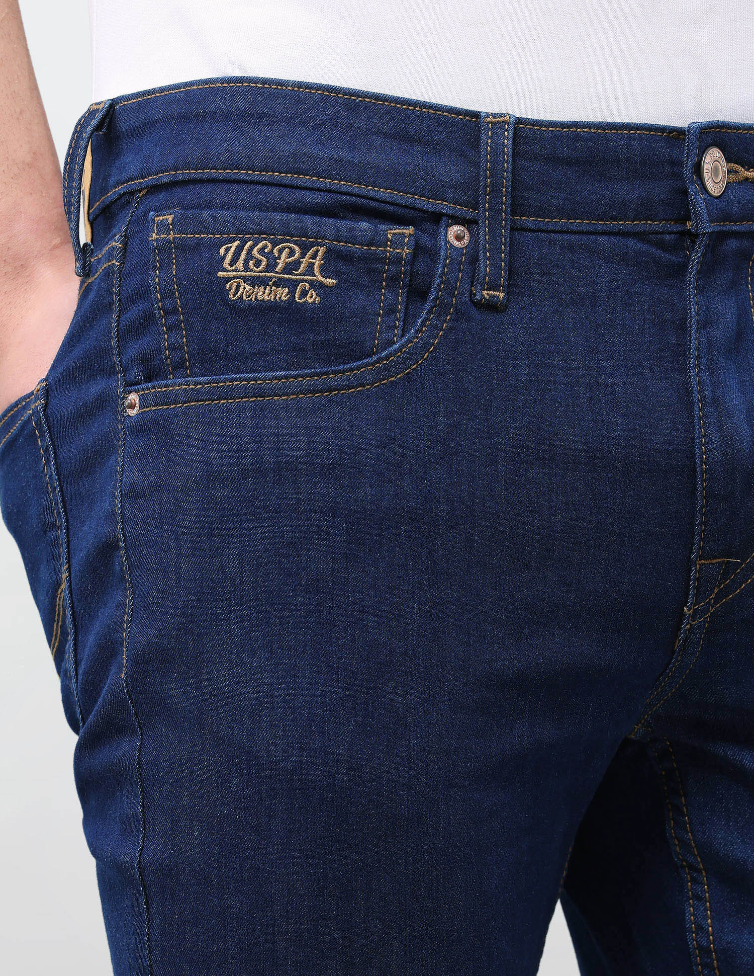 Solid Slim Tapered Jeans Blue - U.S. Polo Assn. India | Large
