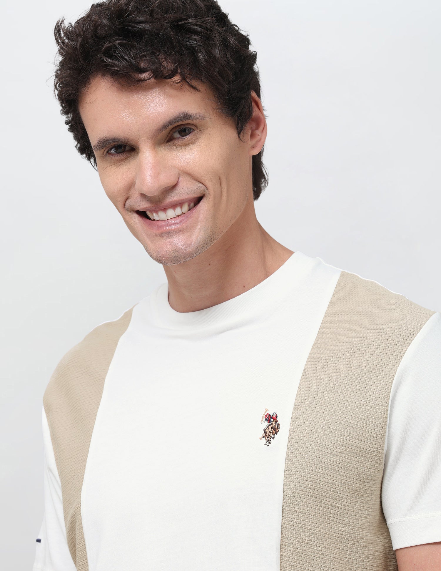 Colourblocked Slim Fit T-Shirt Ivory - U.S. Polo Assn. India | Large