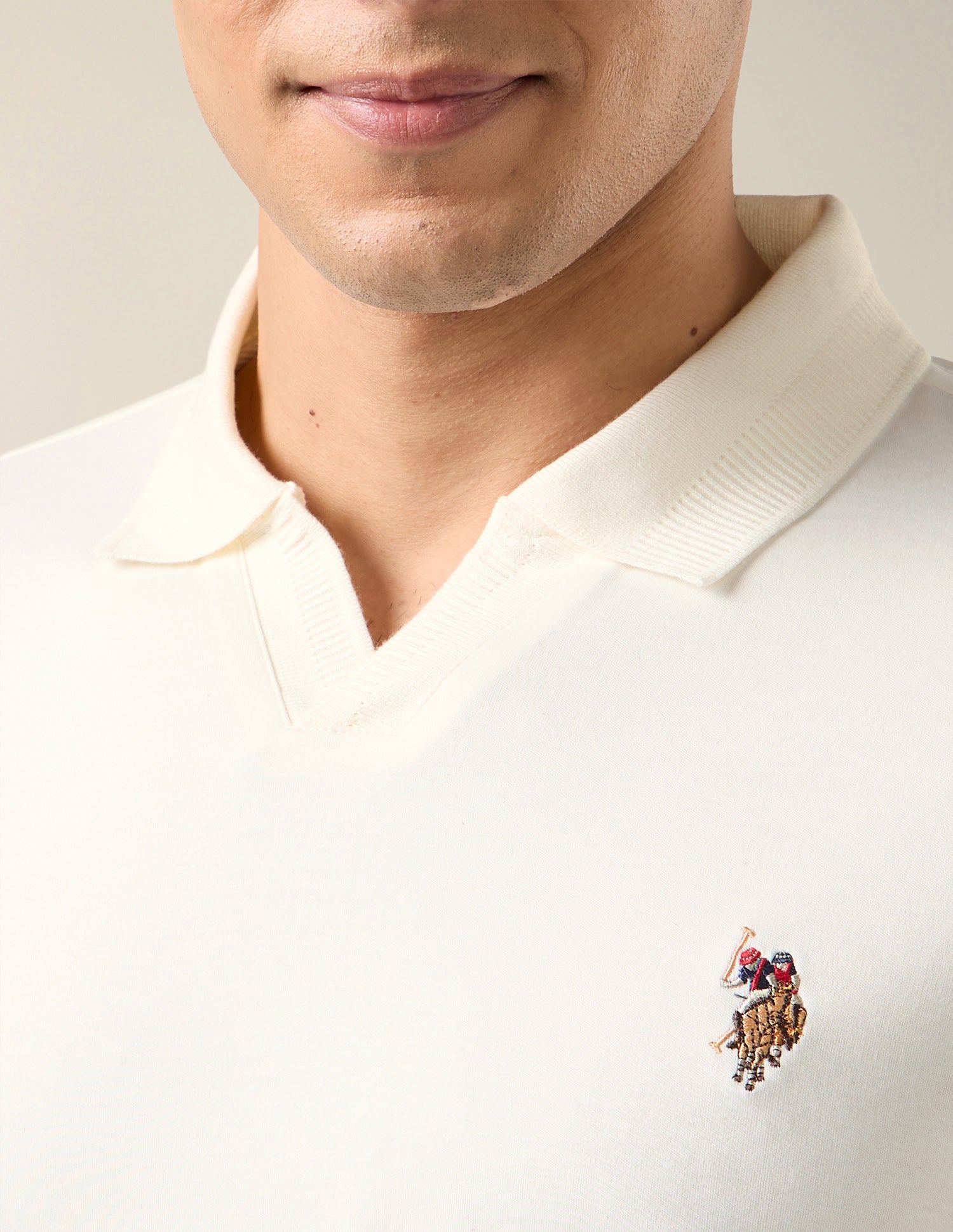 Solid Slim Fit Polo Shirt Off White - U.S. Polo Assn. India | Large