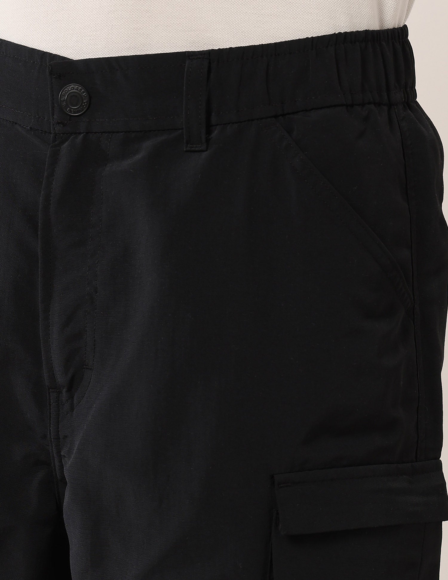Solid Regular Fit Cargo Shorts Black - U.S. Polo Assn. India | Large