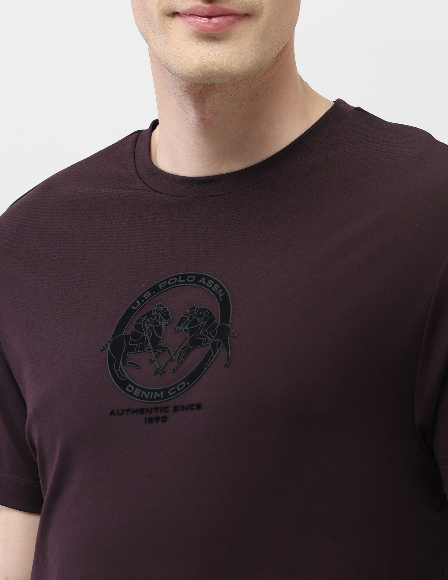 Solid Slim Fit Black & Gold T-Shirt Wine - U.S. Polo Assn. India | Large