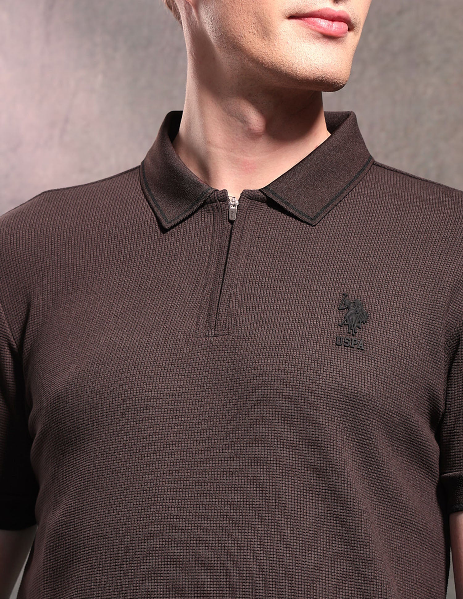 Black & Gold Textured Polo Shirt Dark Brown - U.S. POLO ASSN. | Large