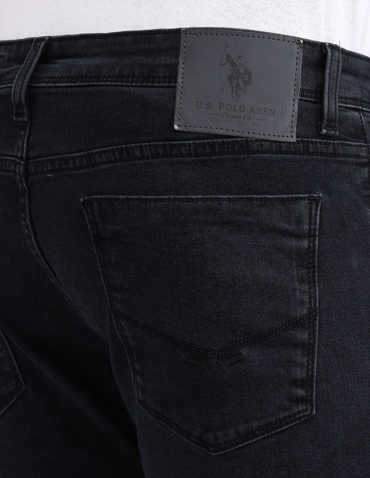 Brandon Slim Tapered Fit Blue Jeans Blue - U.S. Polo Assn. India | Large