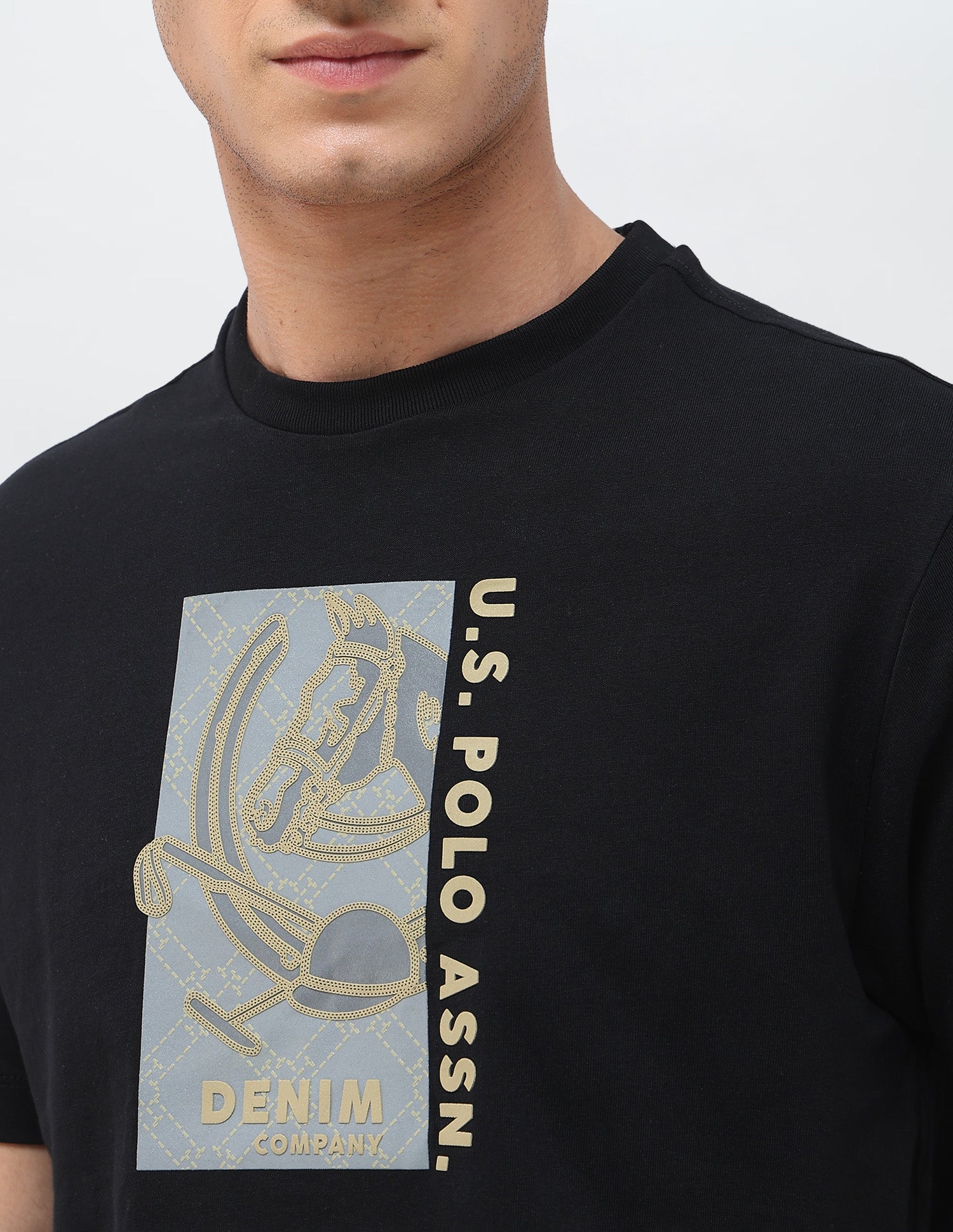 Graphic Brand Embossed Slim Fit T-Shirt Black - U.S. Polo Assn. India | Large