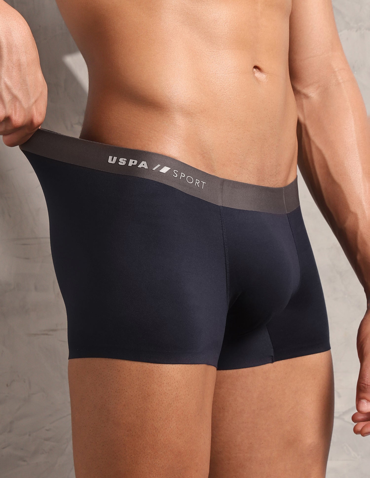 Signature Sports RT008 Seamless Trunk Navy - U.S. Polo Assn. India | Large