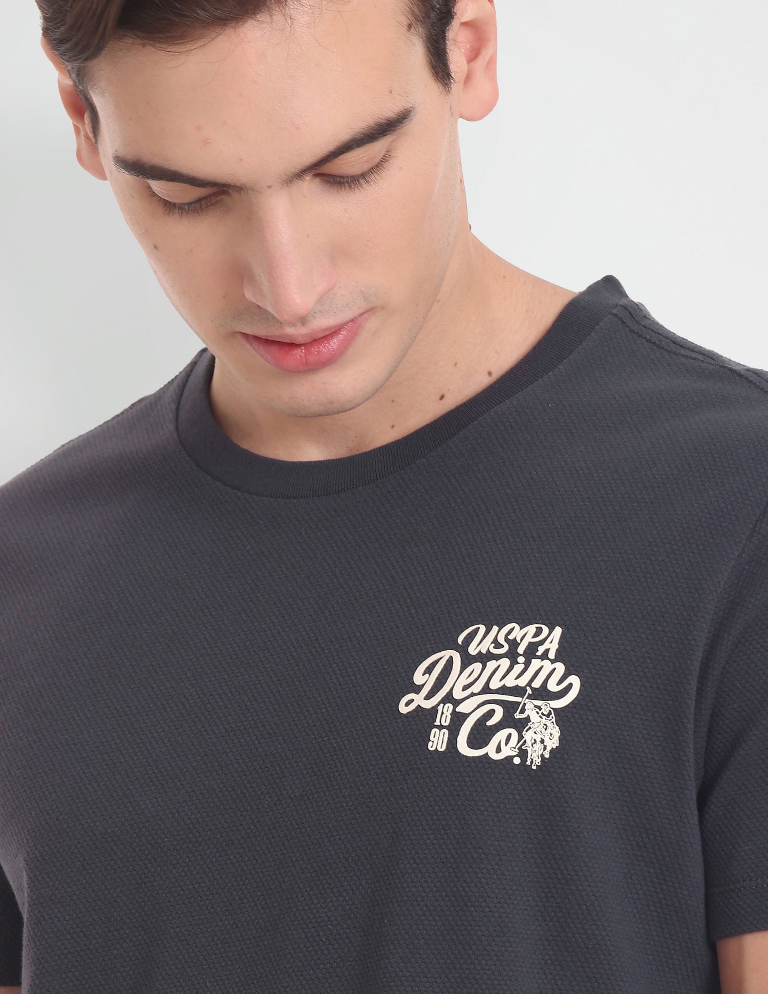 Muscle Fit Textured Solid T-Shirt Dark Grey - U.S. Polo Assn. India | Large
