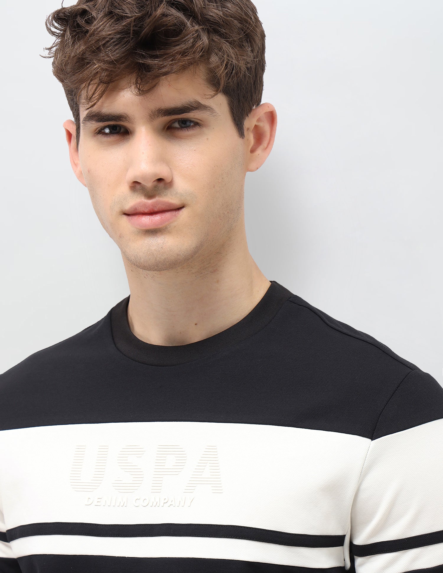 Colourblocked Slim Fit T-Shirt Black - U.S. Polo Assn. India | Large