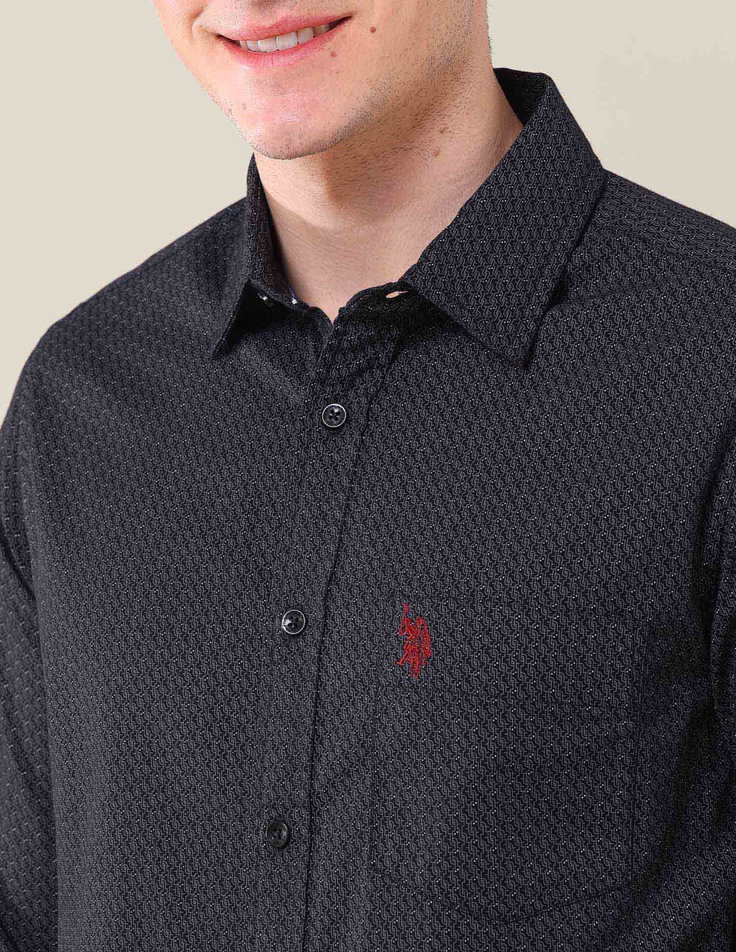 Tailored Fit Geometric Printed Shirt Black - U.S. Polo Assn. India | Large