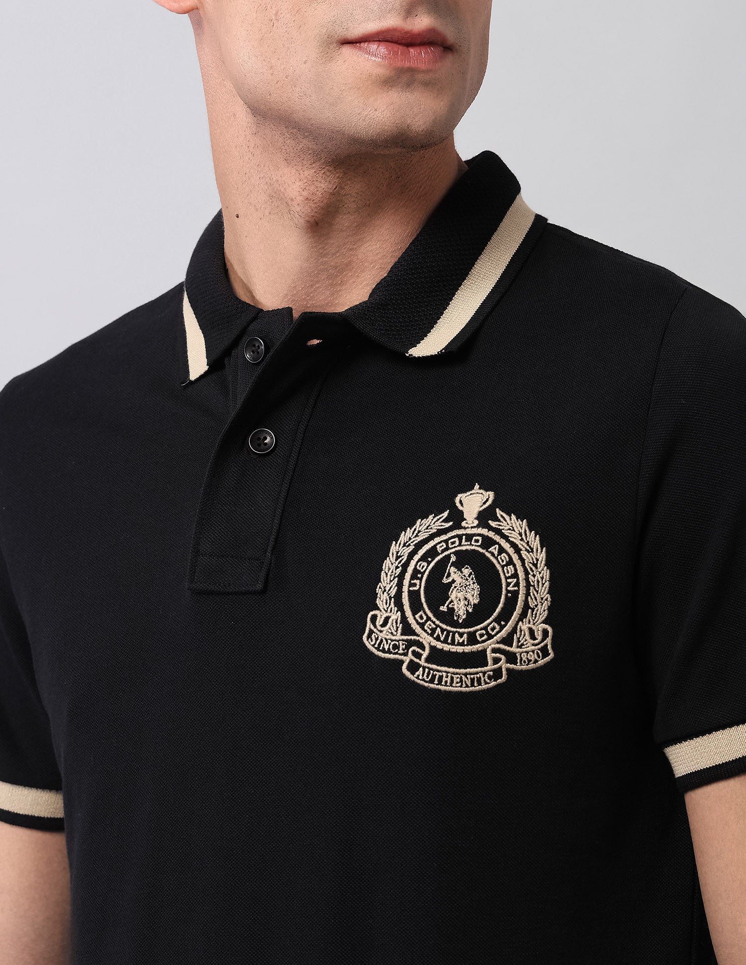 Solid Muscle Fit Polo Shirt Black - U.S. Polo Assn. India | Large