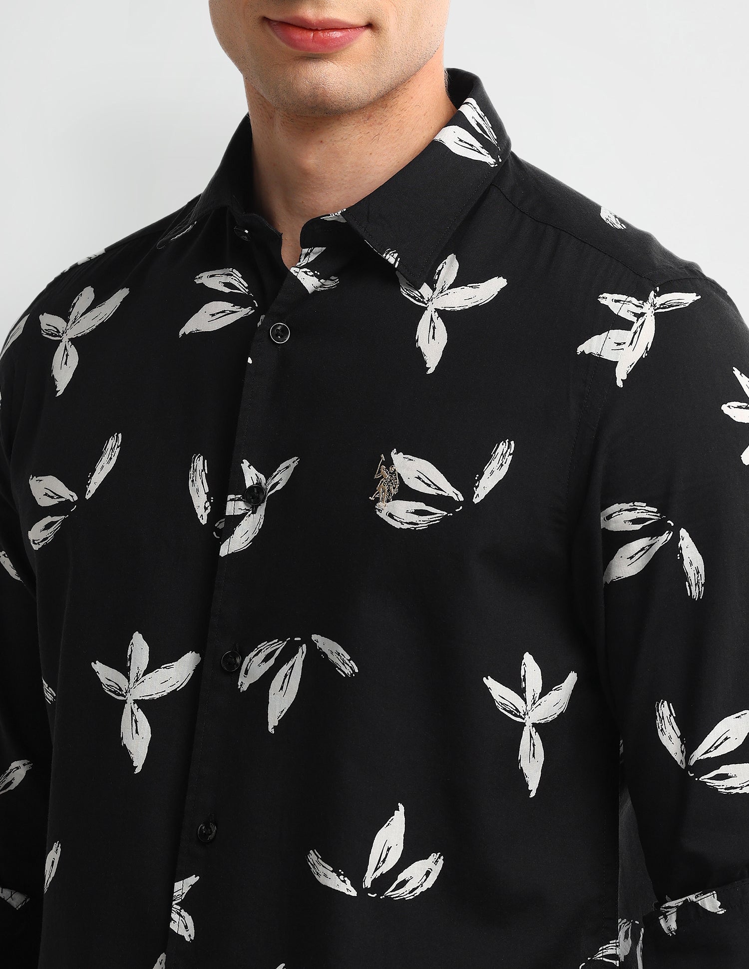 Floral Slim Fit Shirt Black - U.S. Polo Assn. India | Large