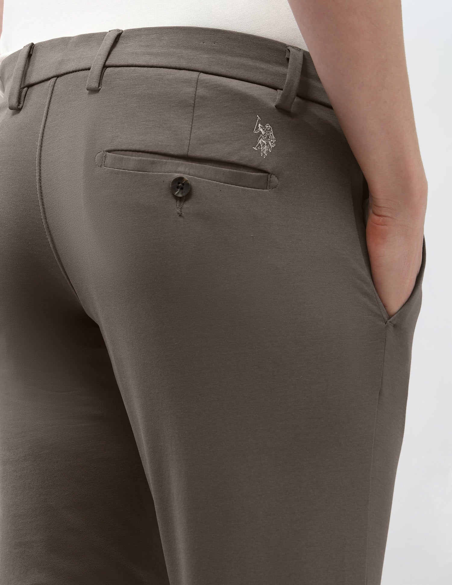 Solid Austin Slim Fit Trousers Brown - U.S. Polo Assn. India | Large