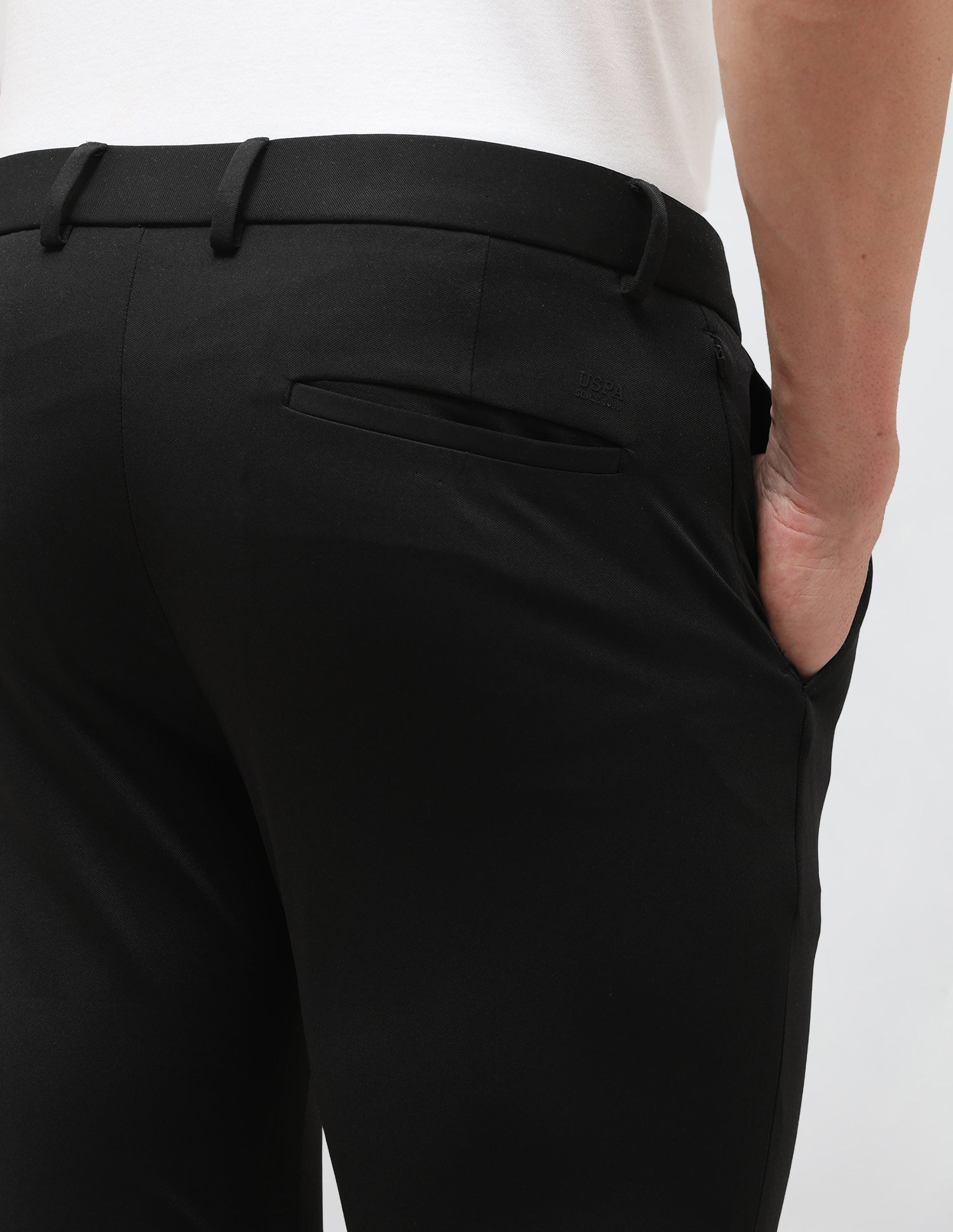Knitted Austin Slim Fit Trousers Black - U.S. Polo Assn. India | Large