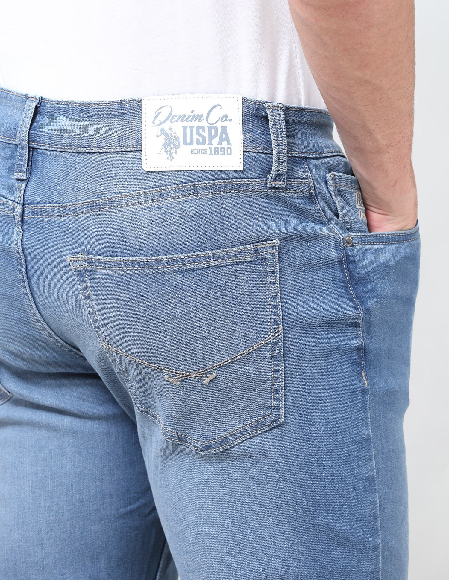 Harold Slim Straight Fit Blue Jeans Light Indigo - U.S. Polo Assn. India | Large
