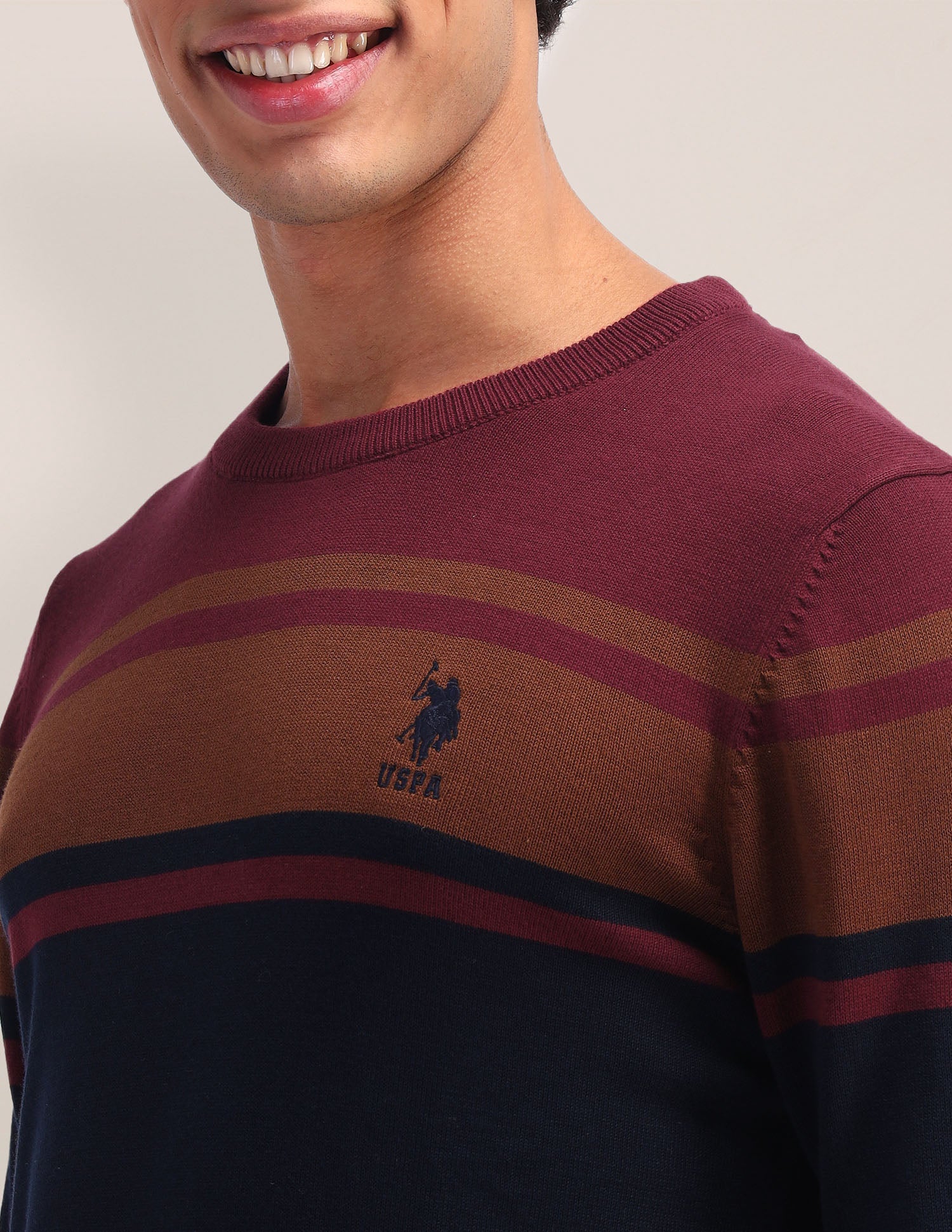 Colour blocked Regular Fit Sweater Dark Red - U.S. Polo Assn. India | Large