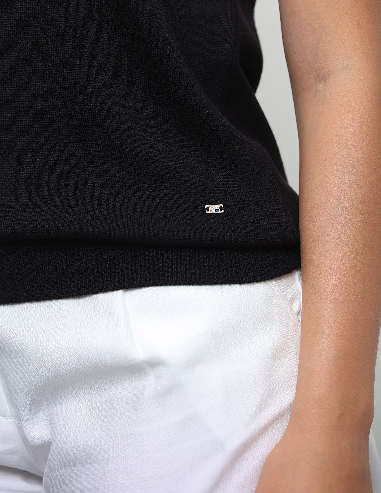 Solid Relaxed Fit Top Black - U.S. Polo Assn. India | Large