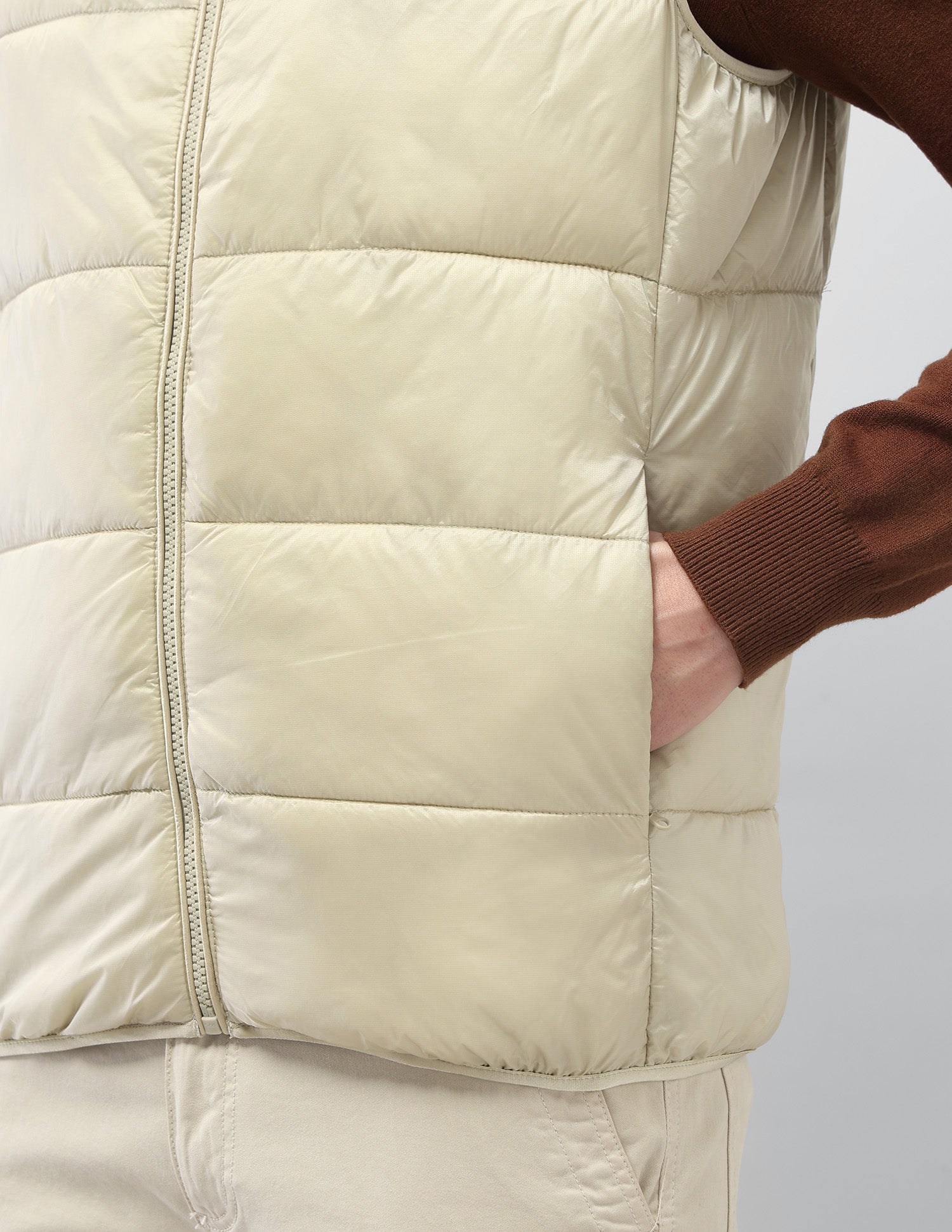 Solid Regular Fit Puffer Sleeveless Jacket Ecru - U.S. Polo Assn. India | Large