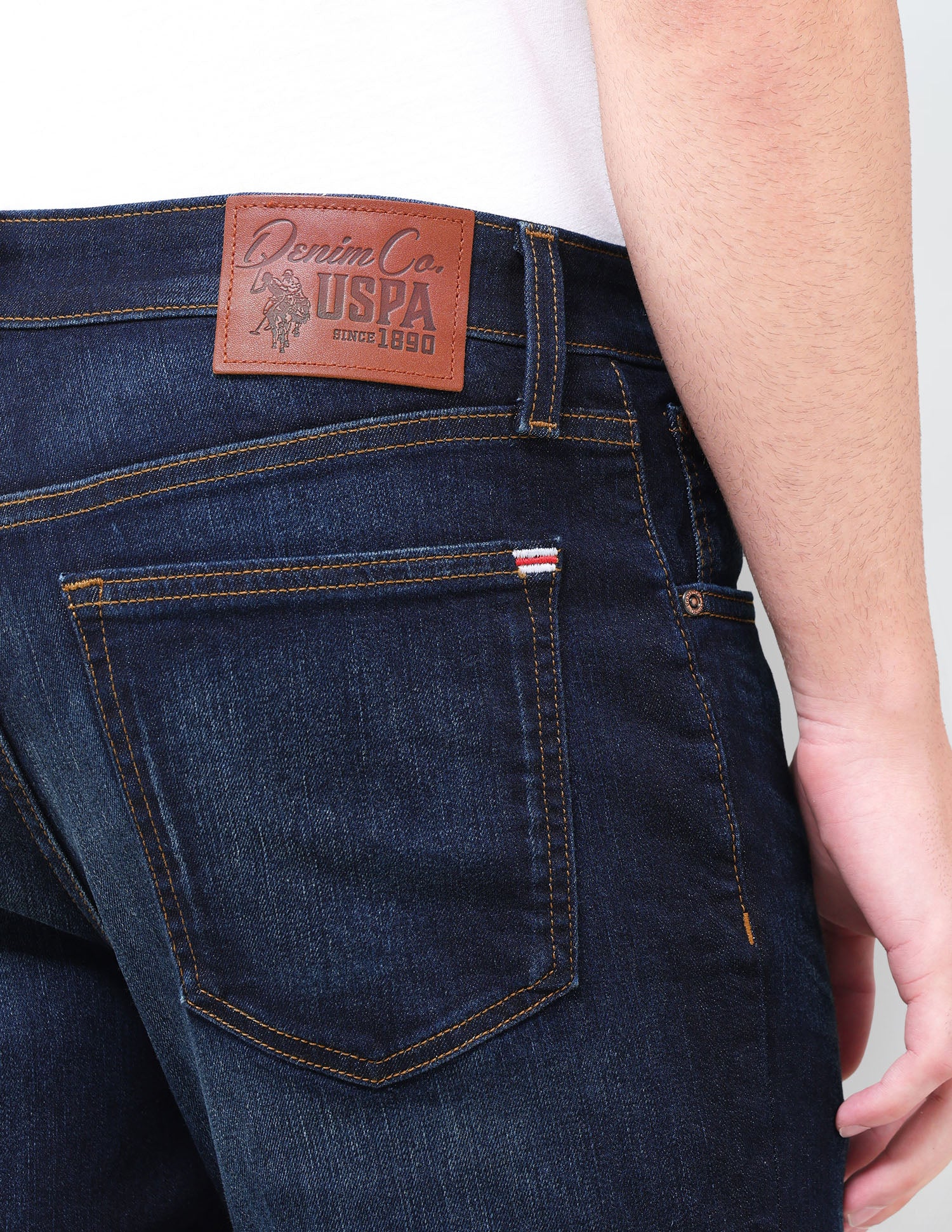 Brandon Slim Tapered Fit Blue Jeans Dark Blue - U.S. Polo Assn. India | Large