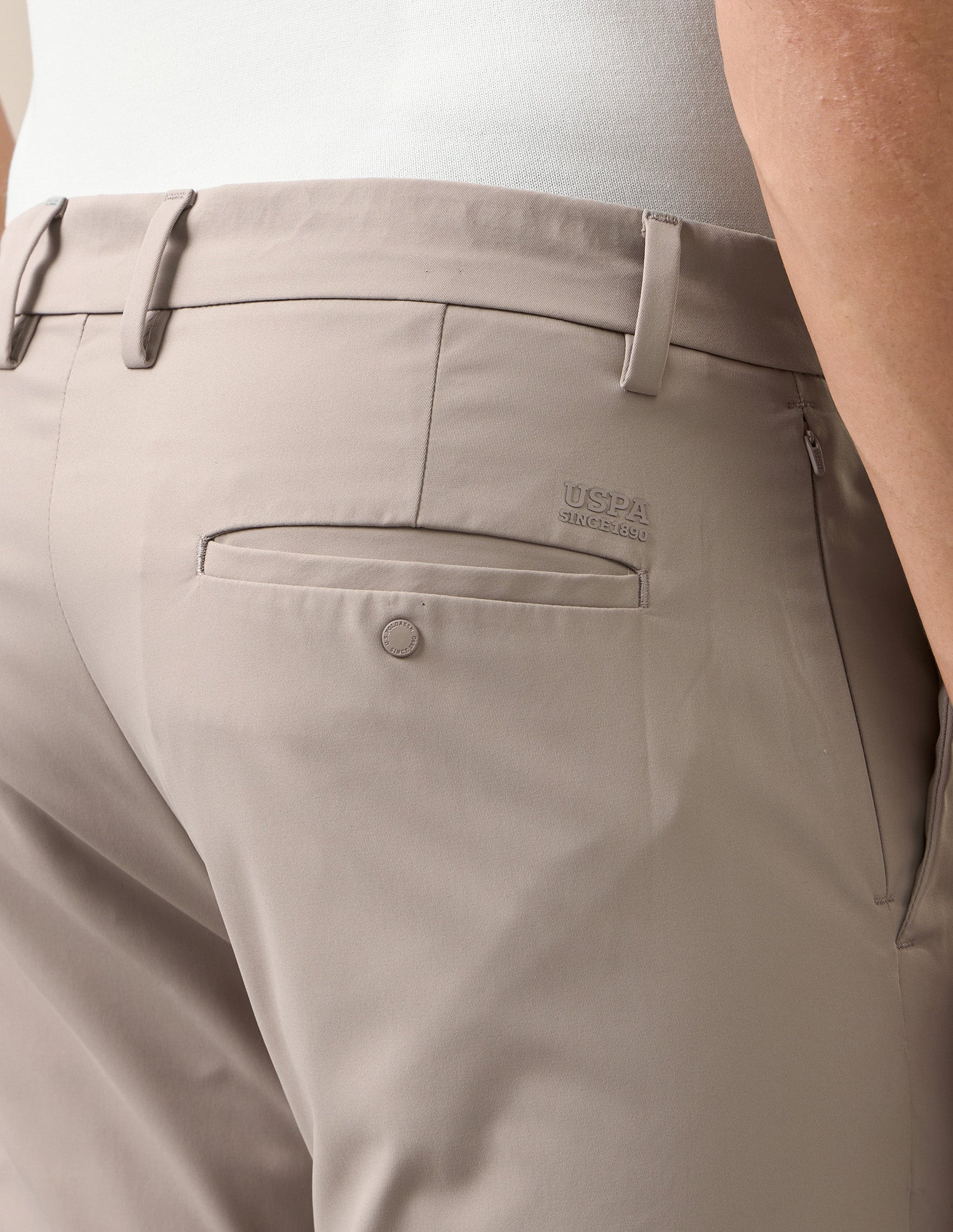 Austin Slim Fit Mid Rise Trousers Beige - U.S. Polo Assn. India | Large
