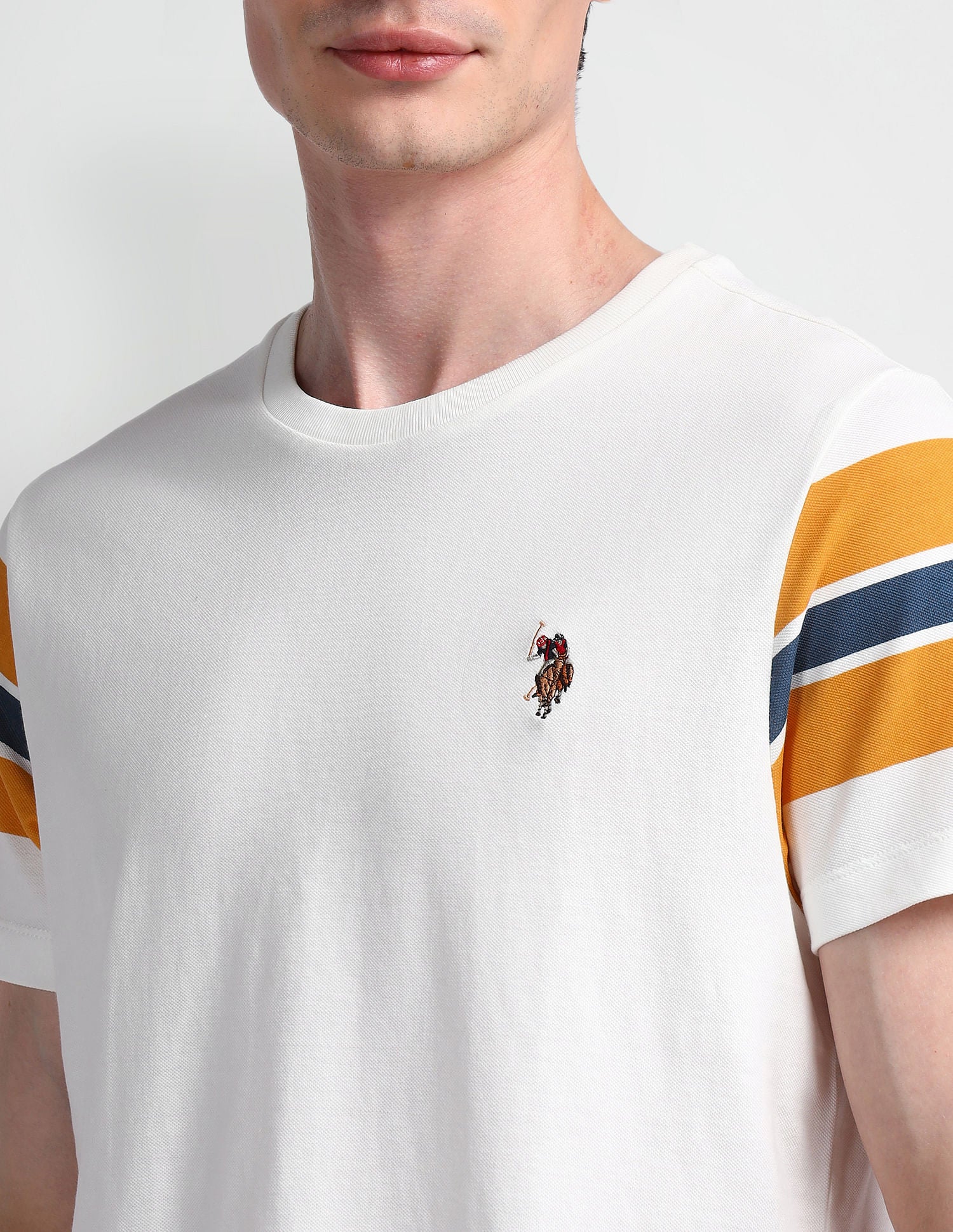 Muscle Fit Solid T-Shirt White - U.S. Polo Assn. India | Large