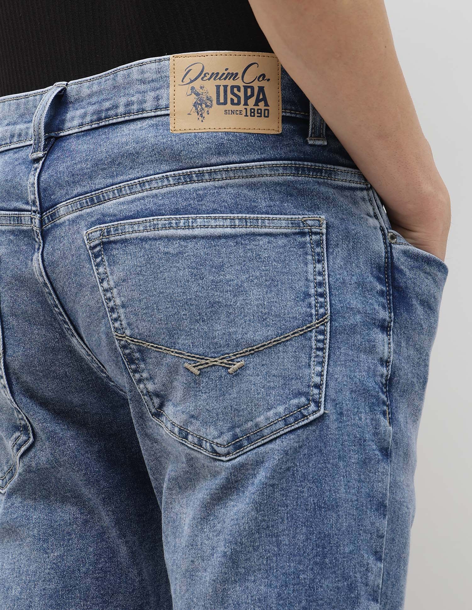 Brandon Slim Tapered Fit Blue Jeans Light Indigo - U.S. POLO ASSN. | Large