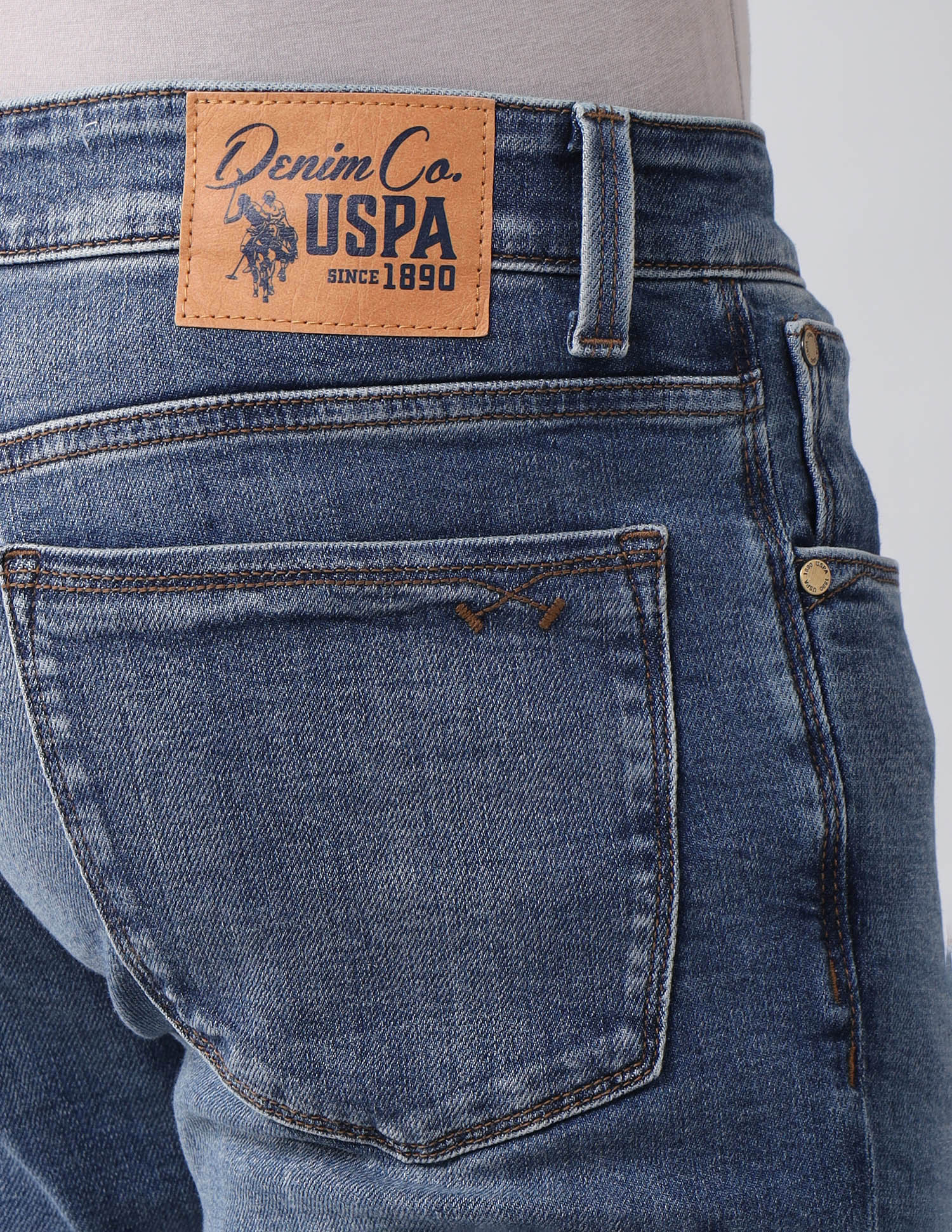 Brandon Slim Tapered Blue Jeans Mid Wash - U.S. Polo Assn. India | Large