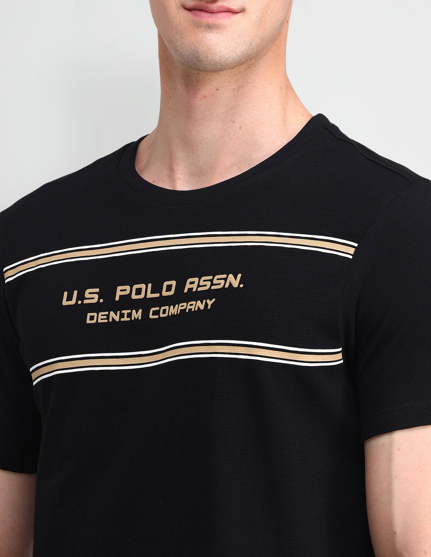 Muscle Fit Brand Print T-Shirt Black - U.S. Polo Assn. India | Large