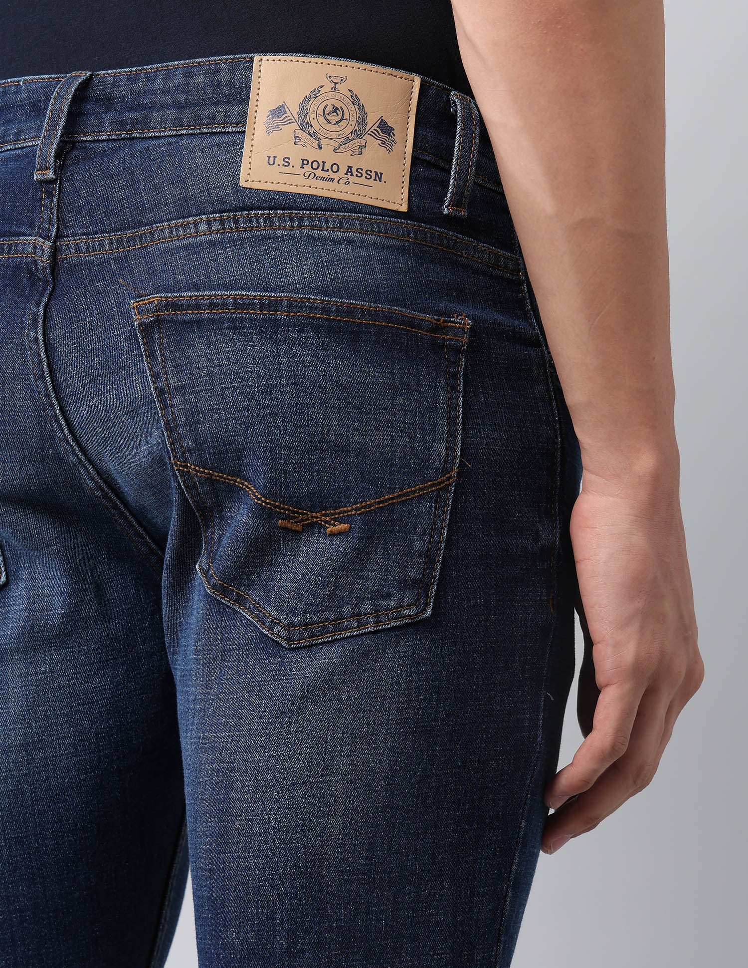 Henry Tapered Fit Blue Jeans Dark Blue - U.S. Polo Assn. India | Large