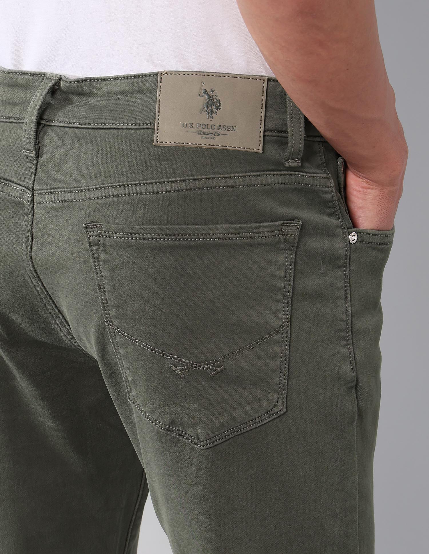 Brandon Slim Tapered Fit Green Jeans Dark Green - U.S. Polo Assn. India | Large