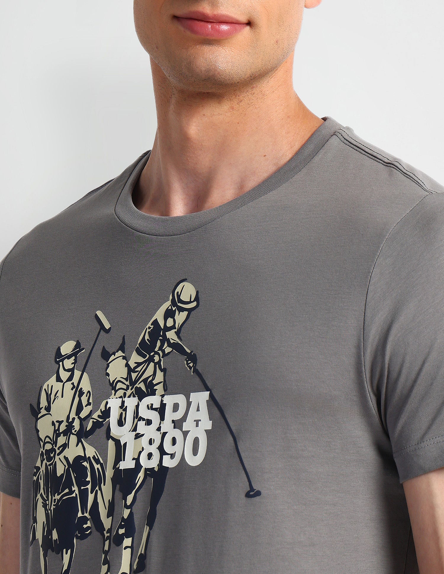 Muscle Fit Graphic T-Shirt Grey - U.S. Polo Assn. India | Large