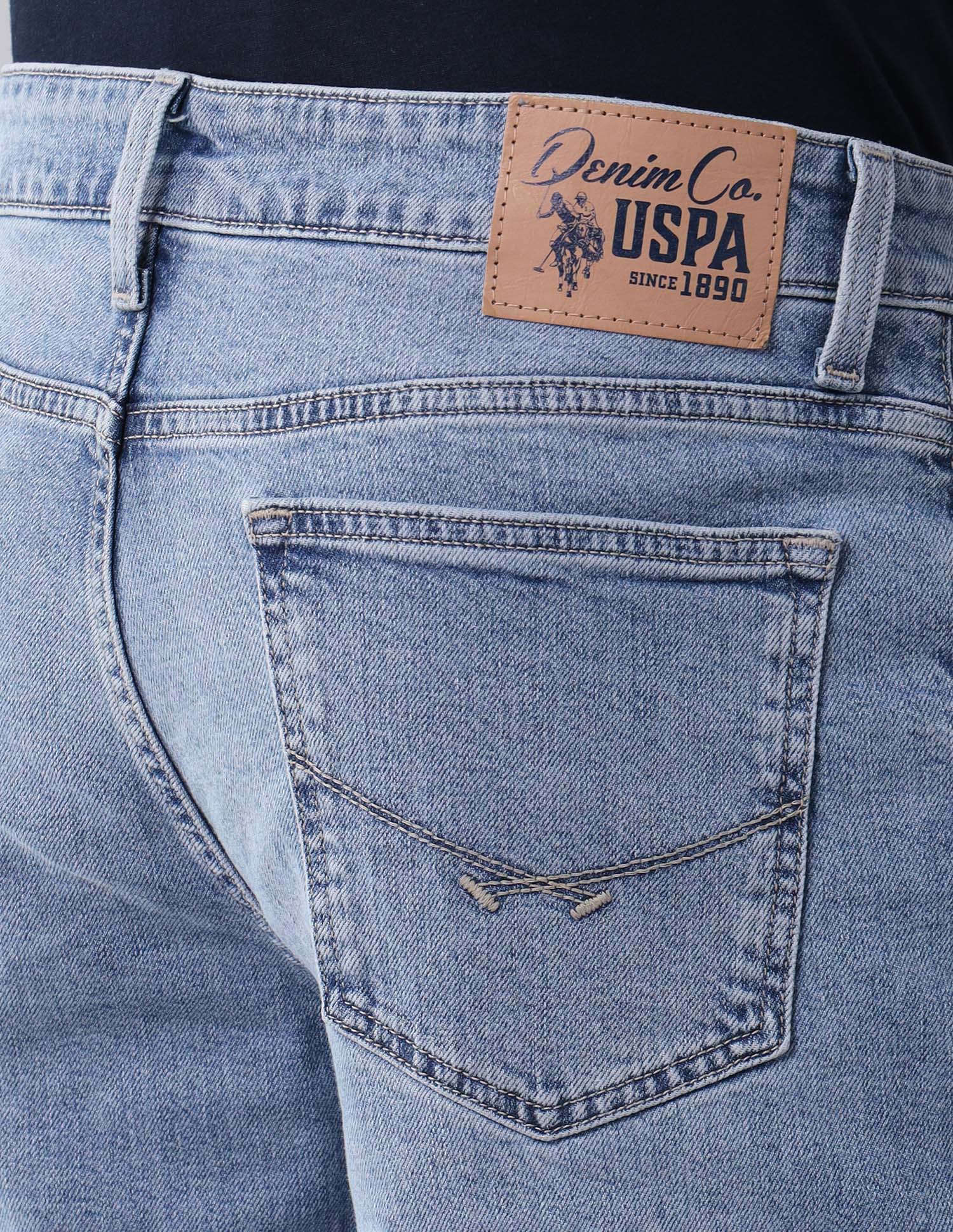 Shawn Relaxed Fit Blue Jeans Light Wash - U.S. Polo Assn. India | Large