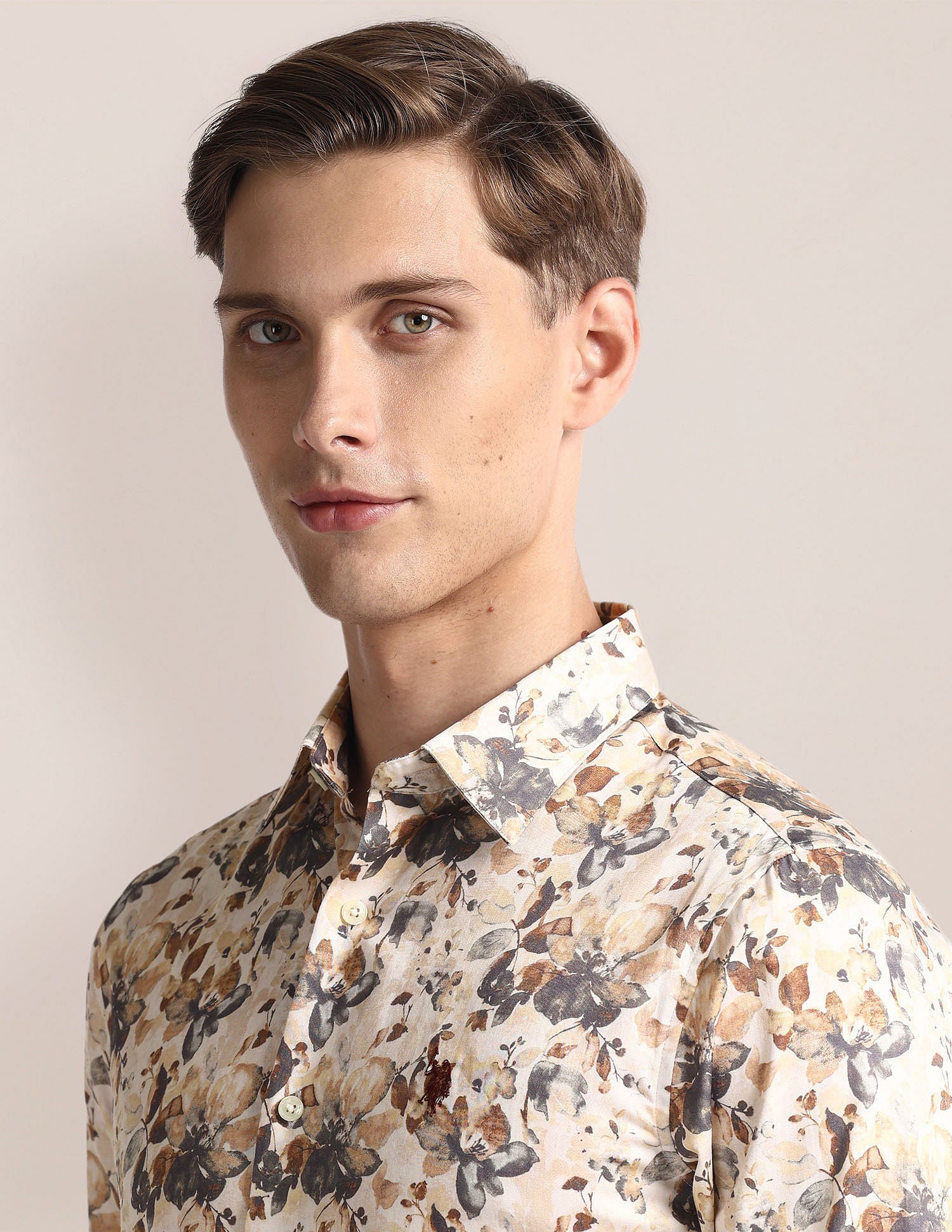 Floral Print Tailored Fit Shirt Beige - U.S. Polo Assn. India | Large