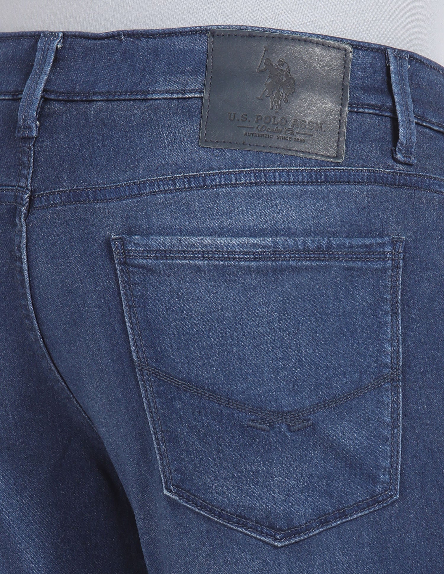 Brandon Slim Tapered Fit Blue Jeans Blue - U.S. Polo Assn. India | Large
