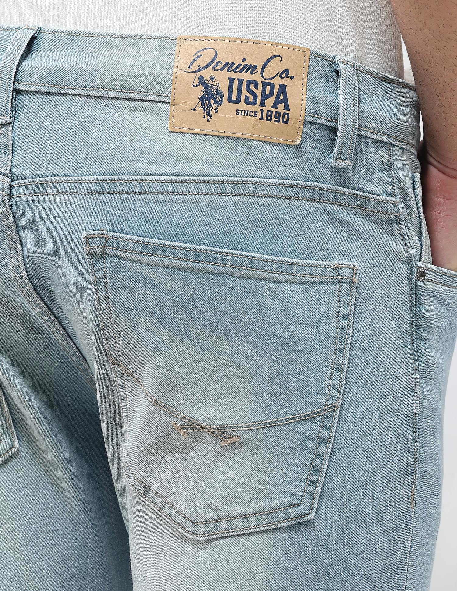 Henry Tapered Fit Blue Jeans Light Indigo - U.S. Polo Assn. India | Large