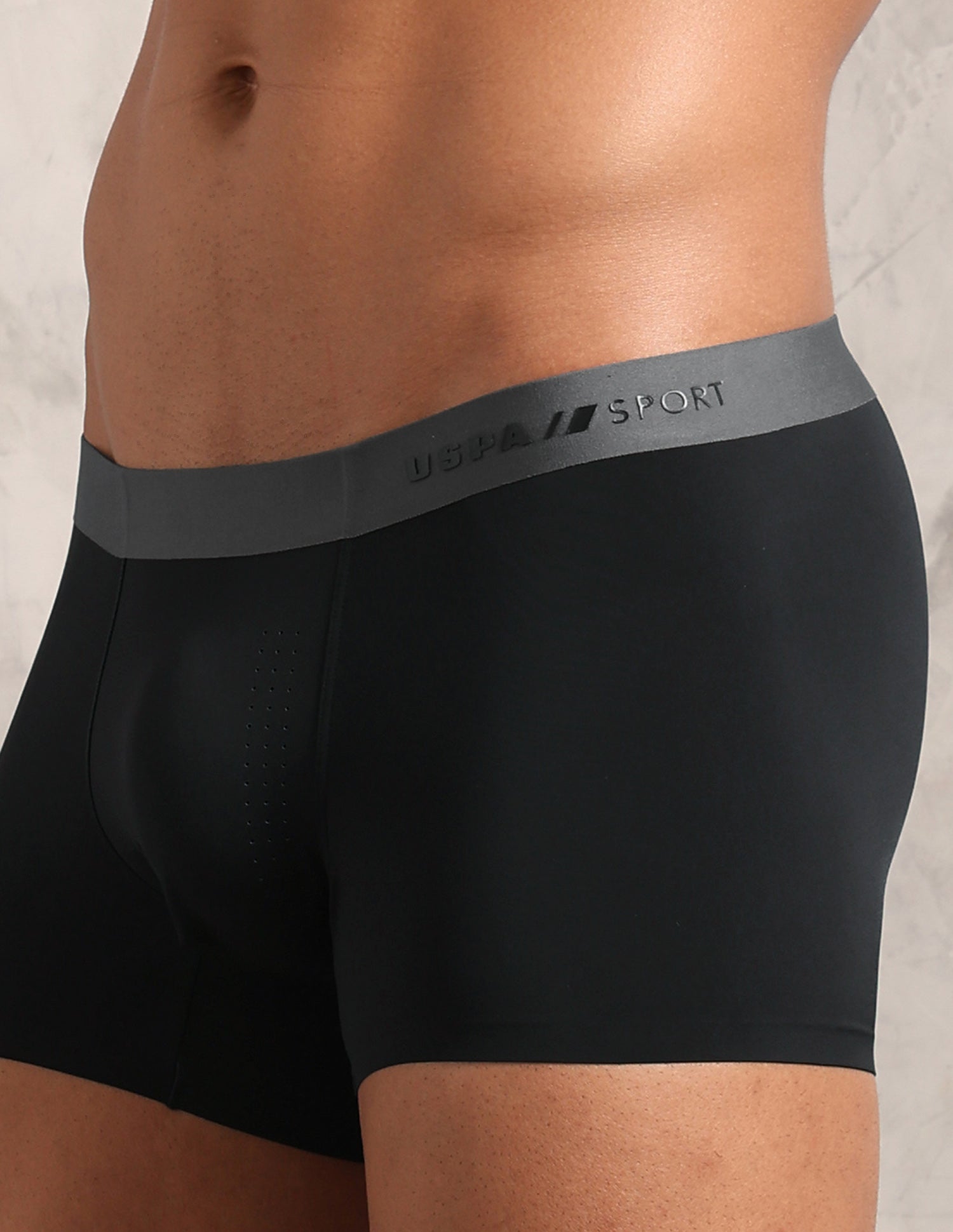 Ultra Light Perforated RT010 Seamless Trunk Black - U.S. Polo Assn. India | Large