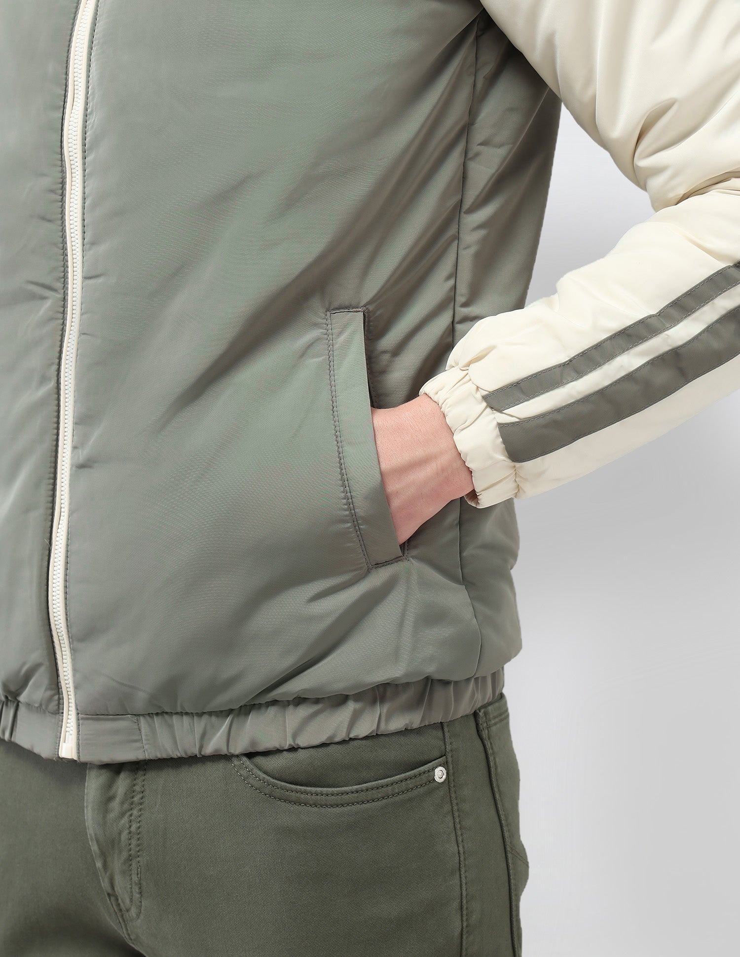 Colour Blocked Regular Fit Puffer Jacket Green - U.S. Polo Assn. India | Large