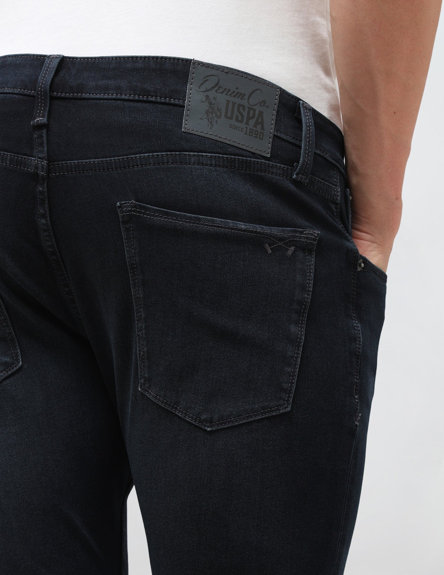 Henry Tapered Fit Blue Jeans Dark Blue - U.S. Polo Assn. India | Large