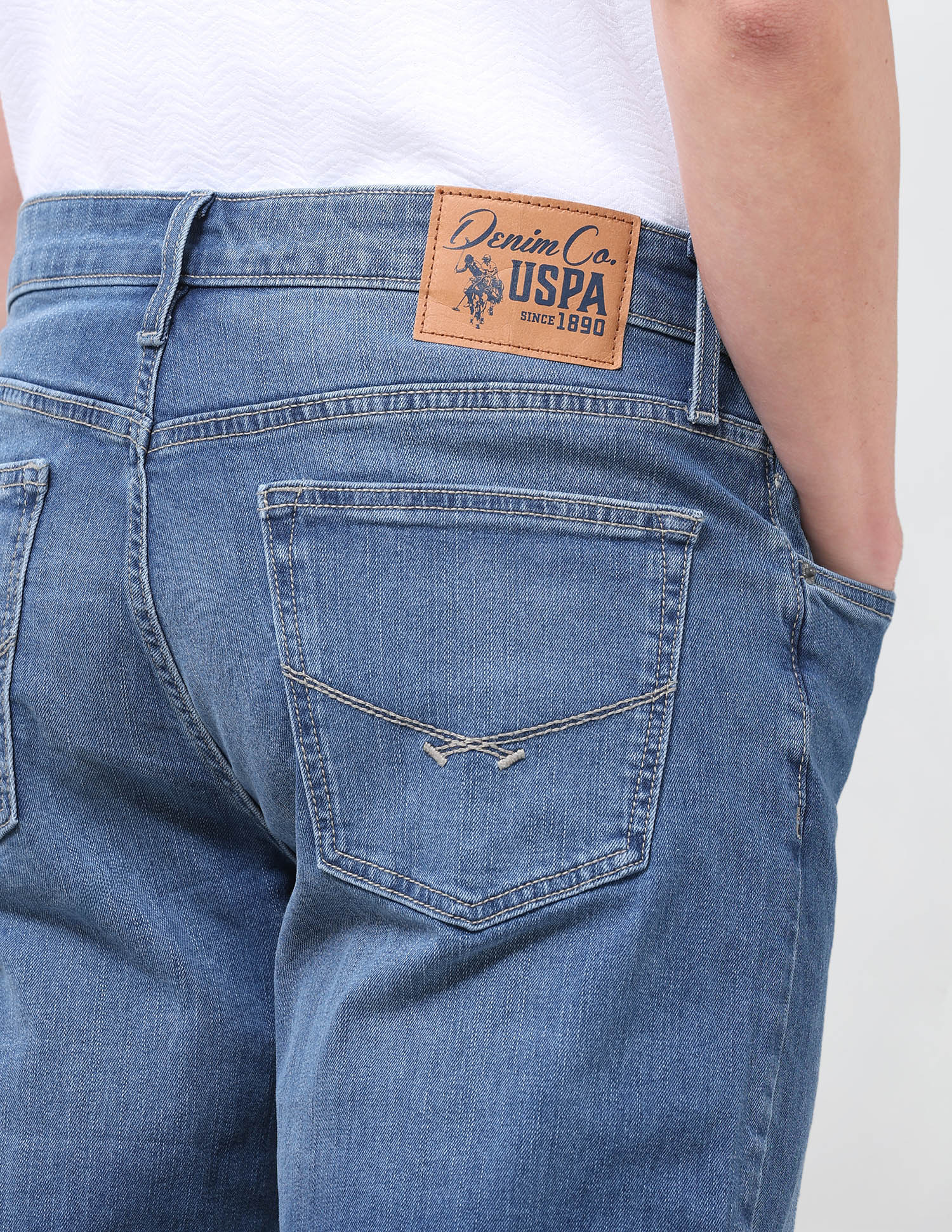 Connor Bootcut Fit Blue Jeans Light Indigo - U.S. Polo Assn. India | Large