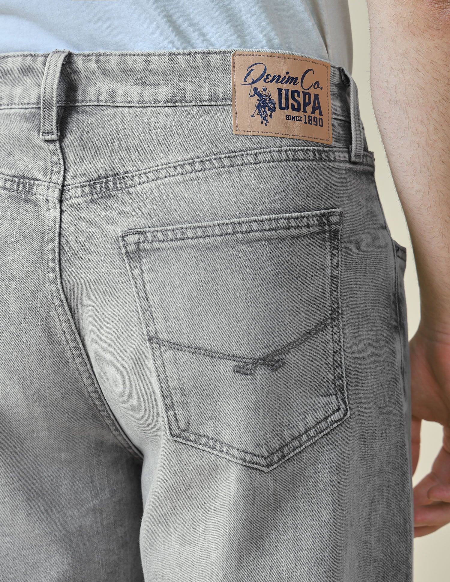 Logan Loose Straight Fit Grey Jeans Light Grey - U.S. Polo Assn. India | Large