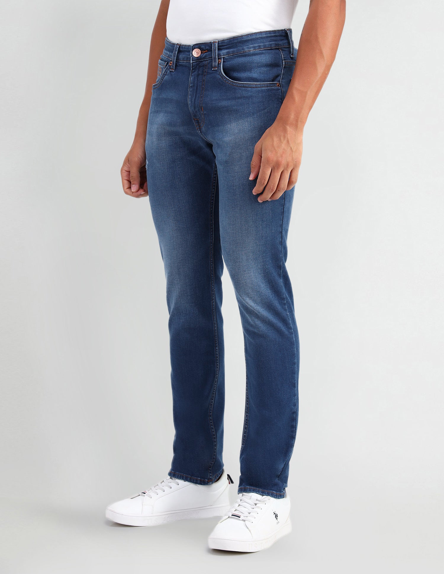 Brandon Slim Tapered Fit Blue Jeans Blue - U.S. Polo Assn. India | Large