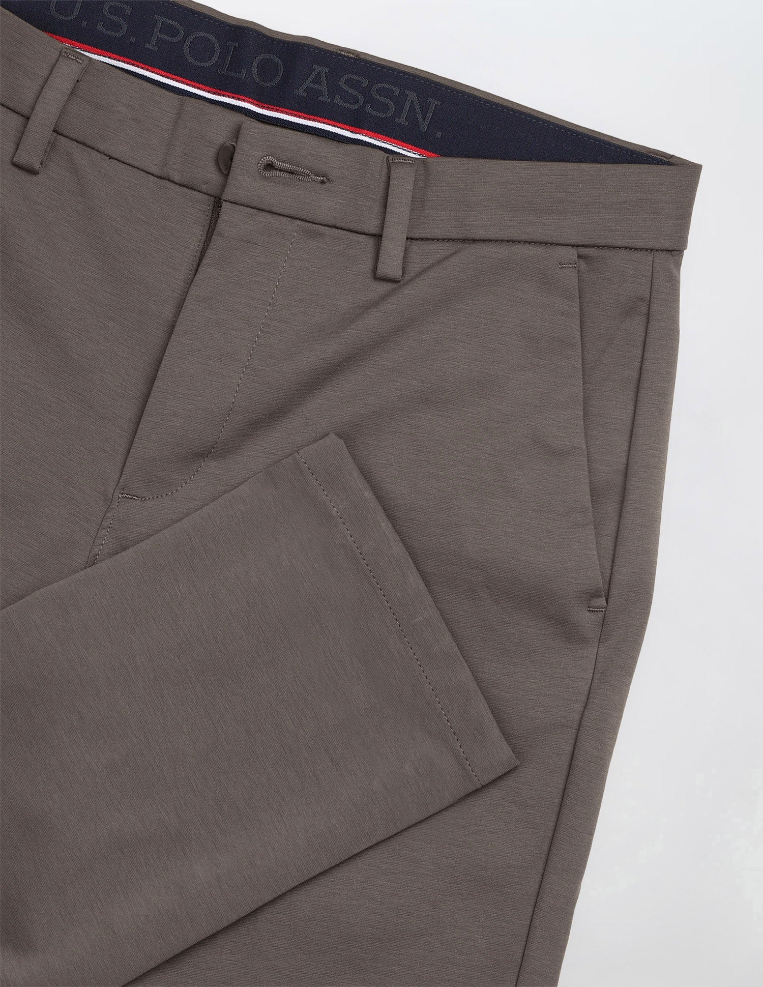 Solid Austin Slim Fit Trousers Brown - U.S. Polo Assn. India | Large