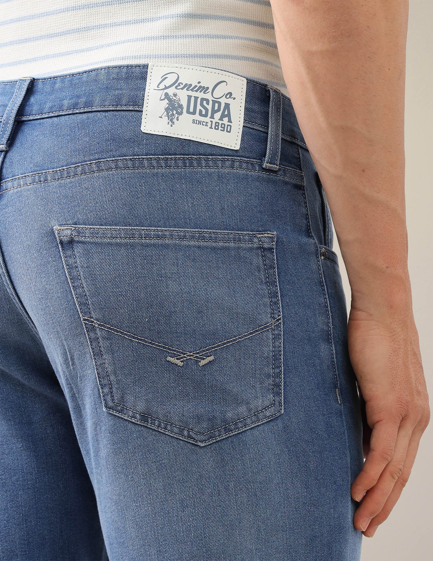 Cole Comfort Cropped Fit Blue Jeans Light Indigo - U.S. Polo Assn. India | Large