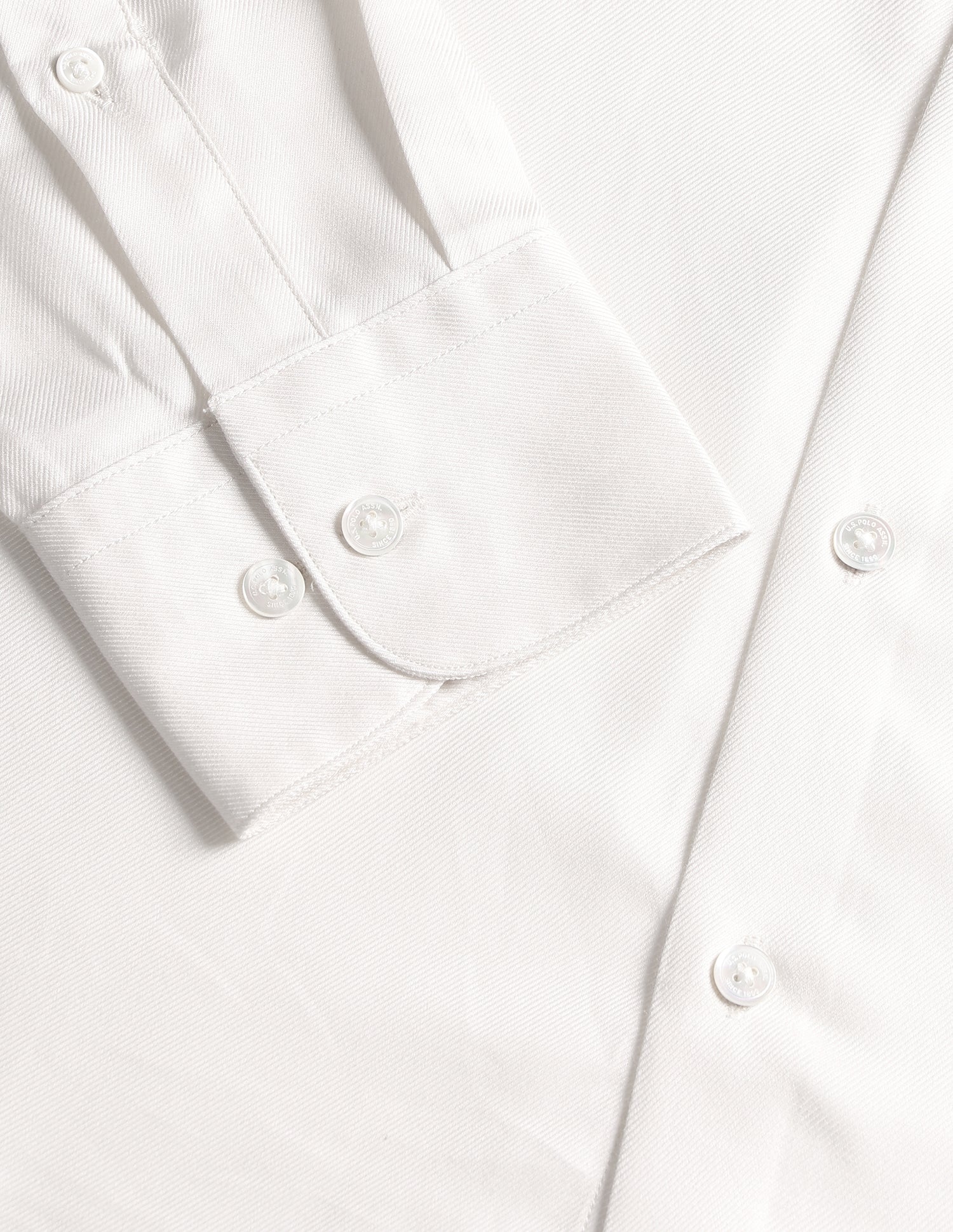 Pacho X Twill Tailored Fit Shirt Ivory - U.S. Polo Assn. India | Large