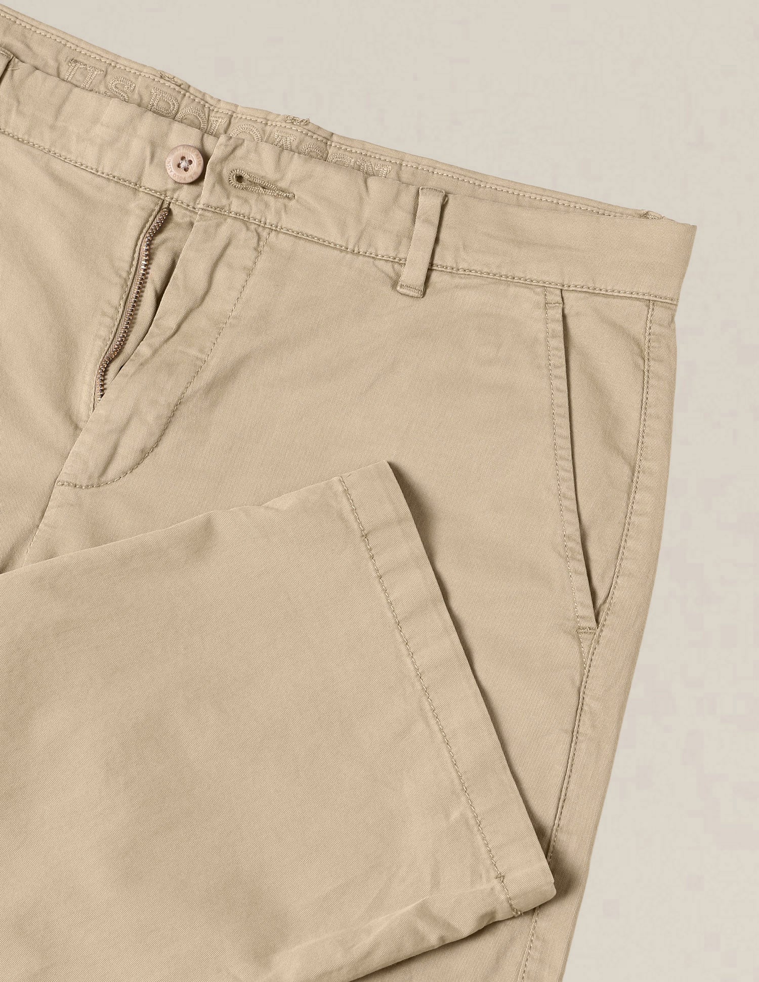 Riley Straight Fit Twill Trousers Khaki - U.S. Polo Assn. India | Large