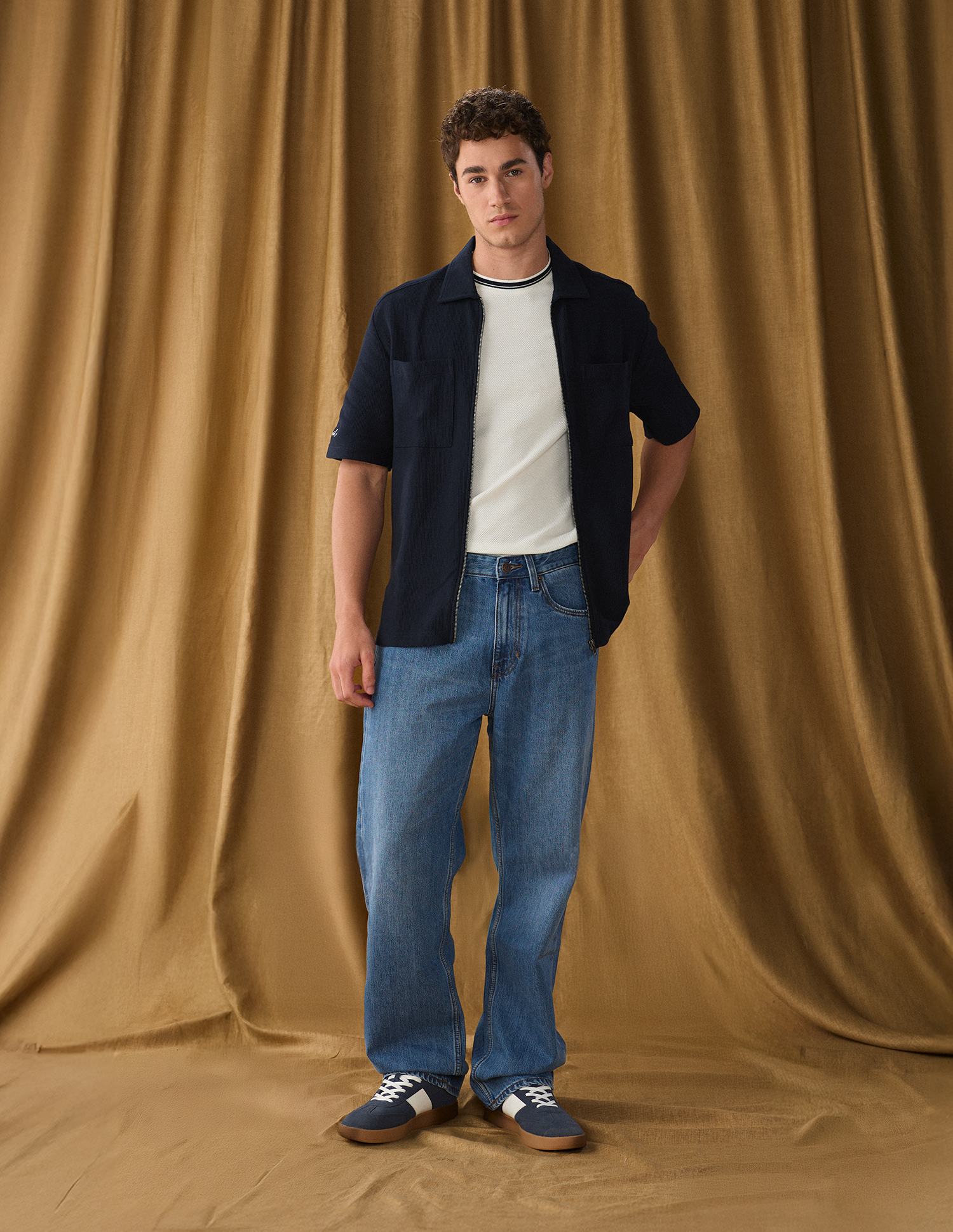 Logan Loose Straight Fit Blue Jeans