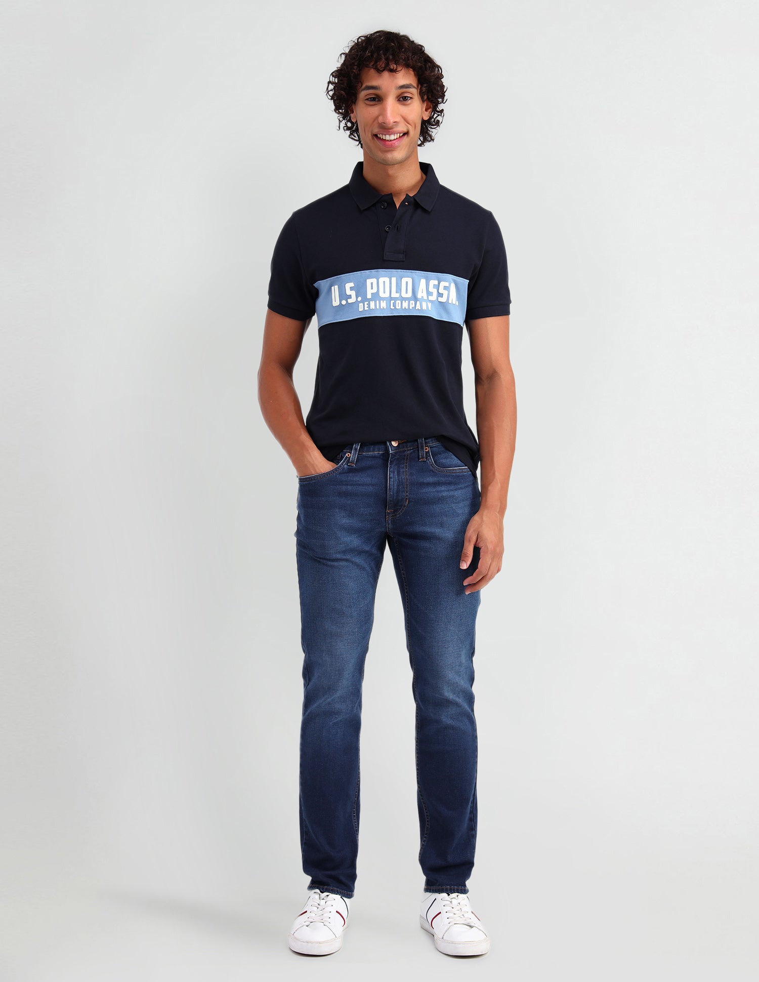 Brandon Slim Tapered Fit Blue Jeans Blue - U.S. Polo Assn. India | Large